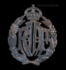 Listing image for RAAF Royal Australian Air Force Cap Badge